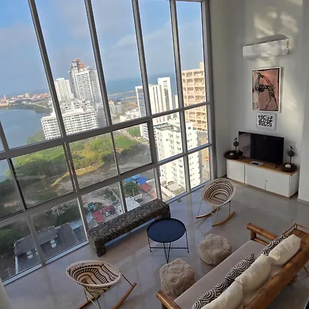 Apartamento Duplex Vista Al Mar Y Centro